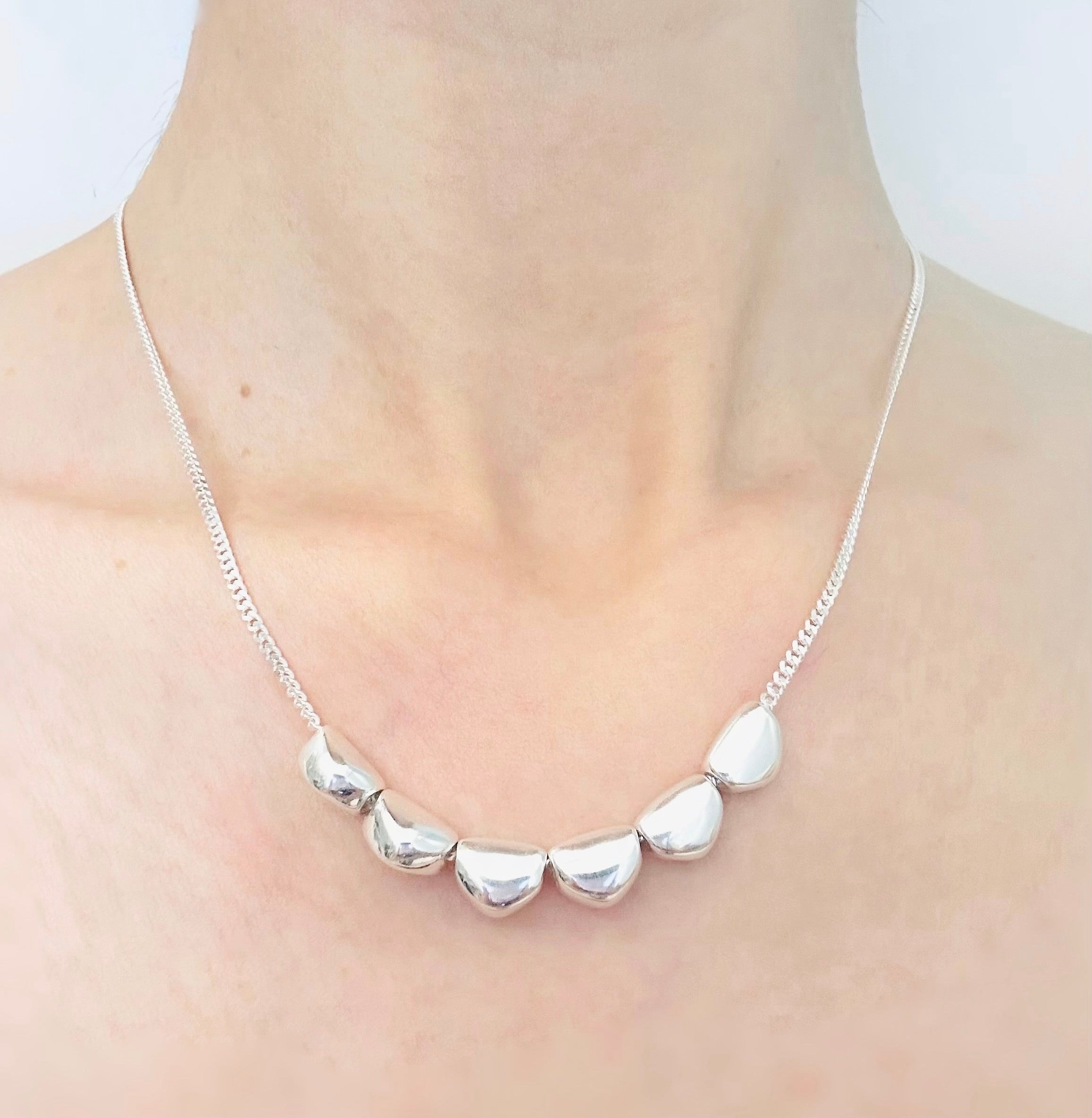 Collier en argent sterling 925 avec galets doux