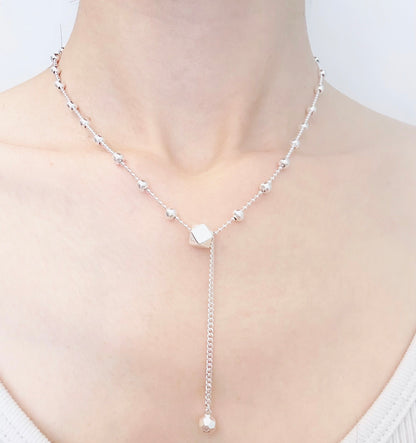 Collana in argento sterling 925 con cubo 3D e perline