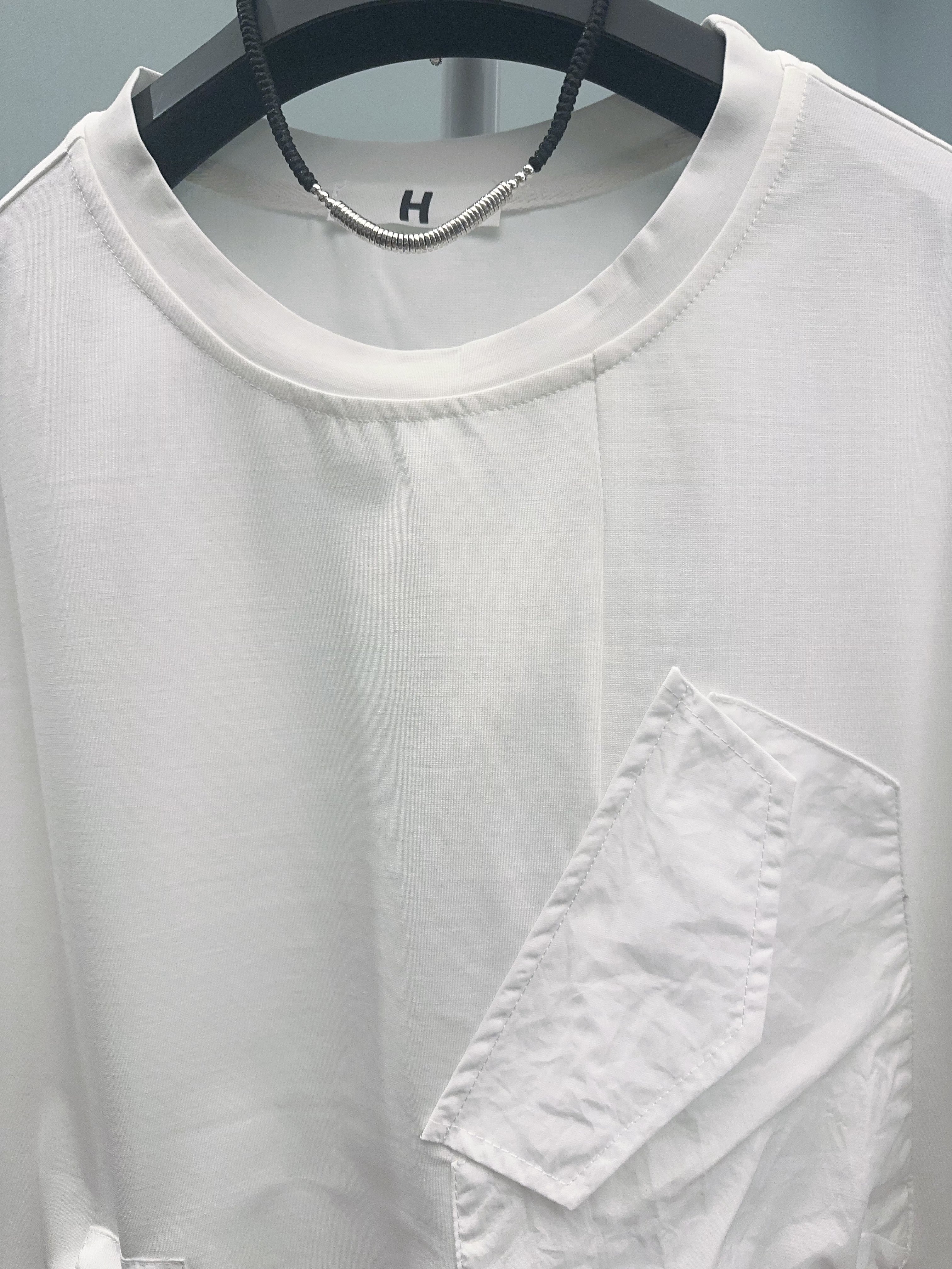 Pocket T-shirt- White