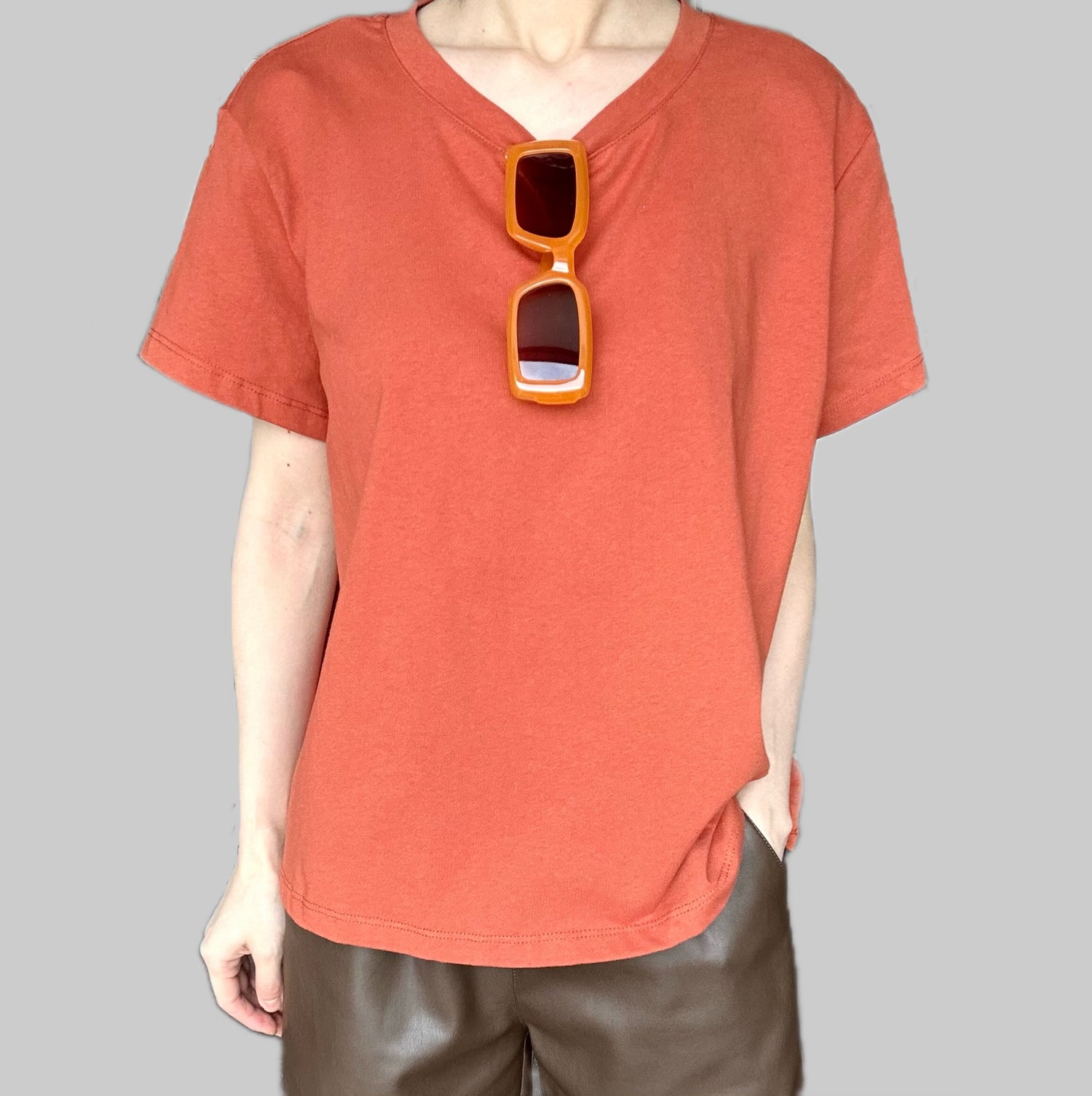 T-shirt- Pumpkin Red