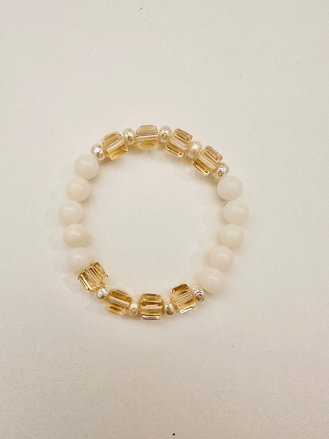 Bracciale in pietra naturale fatto a mano - Limone scintillante