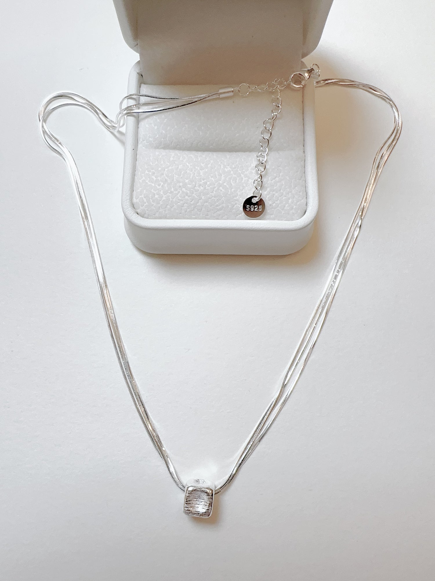 Three String Cube 925 Sterling Silver Necklace